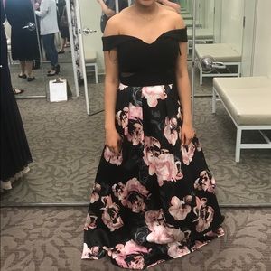 Never worn prom dress